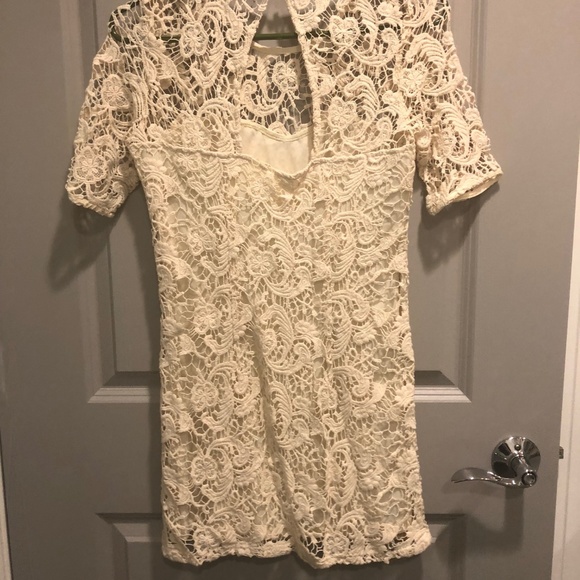 Cream Lace Dress - Picture 3 of 3